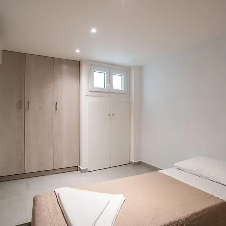 The Quiet Corner Of Skopa Street * Páros